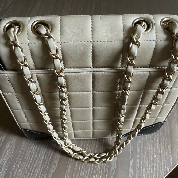 Chanel Square Quilt Flap Bag Vintage - Picture 8 of 16